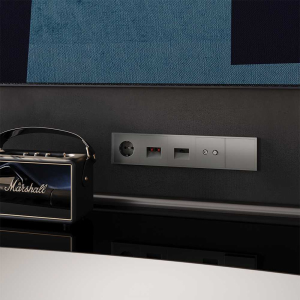 Рамка пластиковая Voltum S70 на 5 постов, (титан) VLS100506