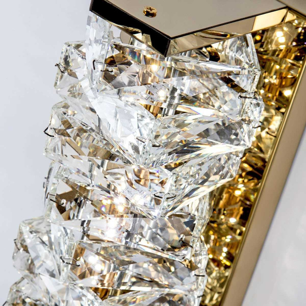 Настенный светодиодный светильник Modelux ML.541.260 GD